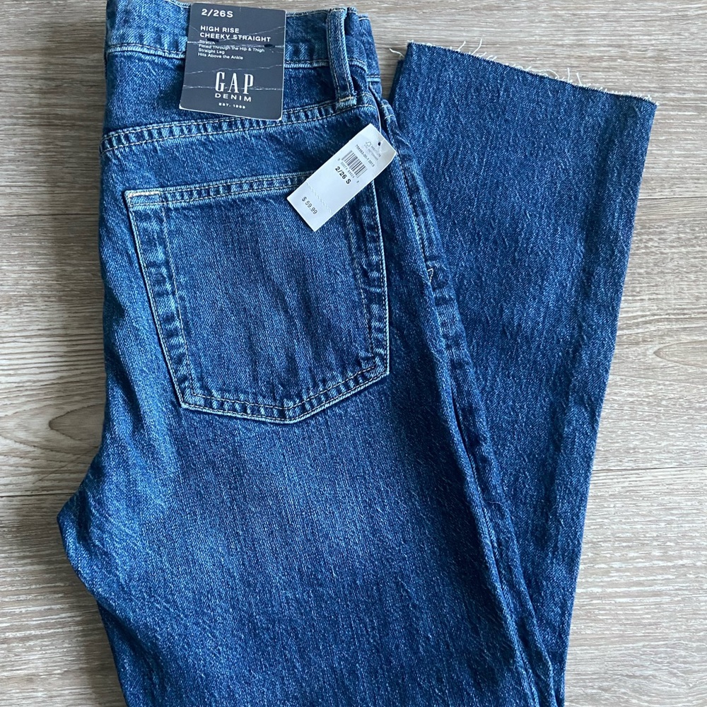 NWT - GAP High Rise Cheeky Straight Jeans